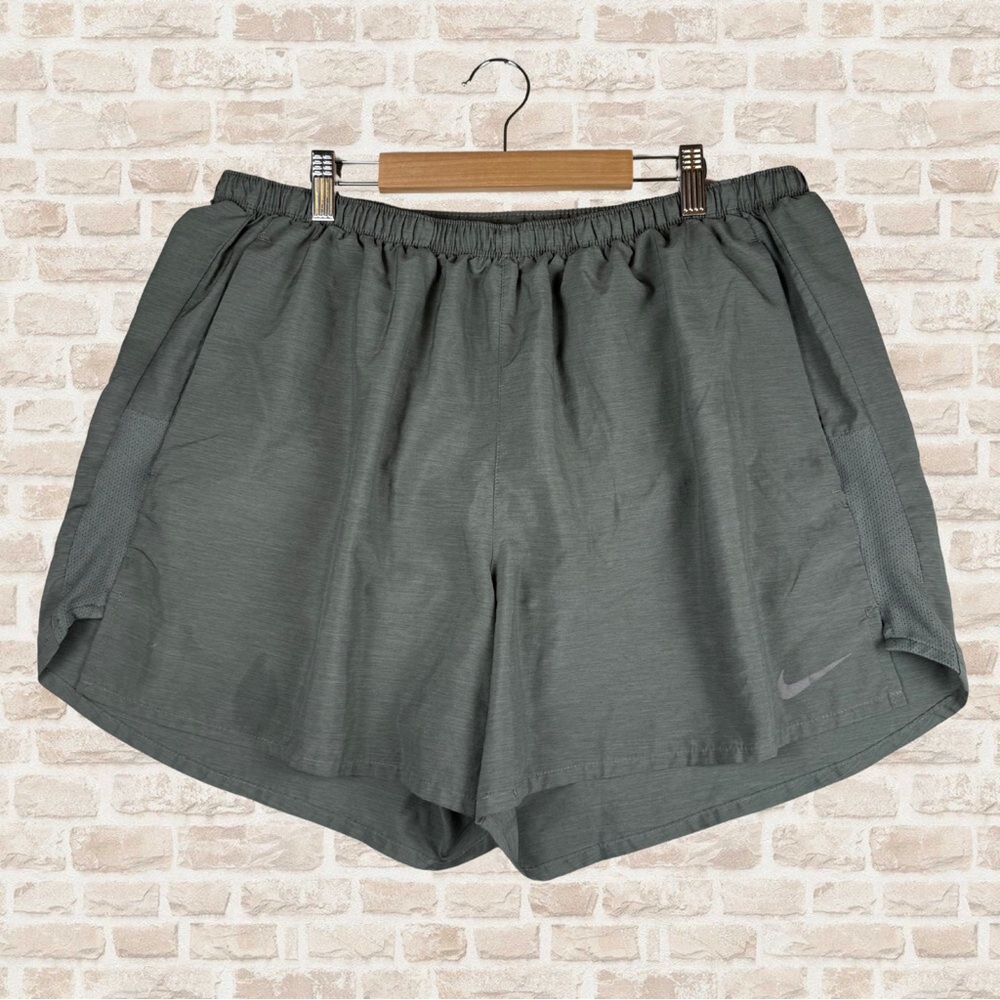 Men’s Nike Dri-Fit Short Dark Gray Athletic Shorts XXL